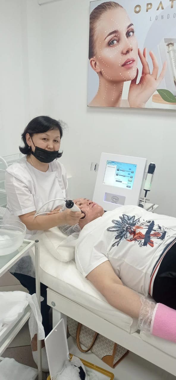 Фотография врача - Тынысбекова Гульшат Андешевна, Дерматокосметолог