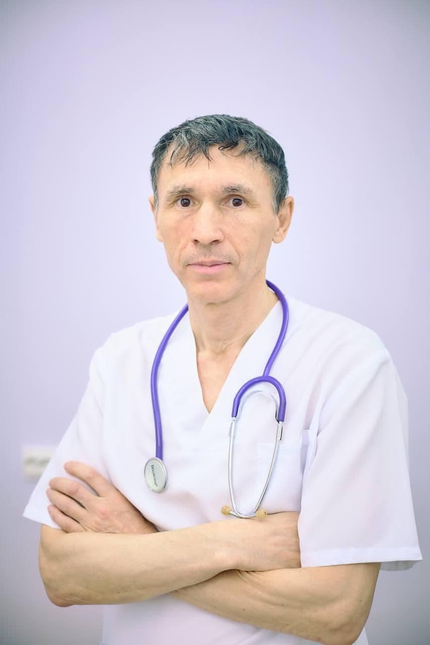 Фотография врача - Сиразитдинов Рустам Раисович, Хирург, травматолог, детский хирург высшей категории